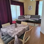 Kimm Ii Apartment *