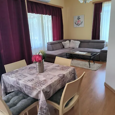 Apartmens Kimm Ii Apartmán *